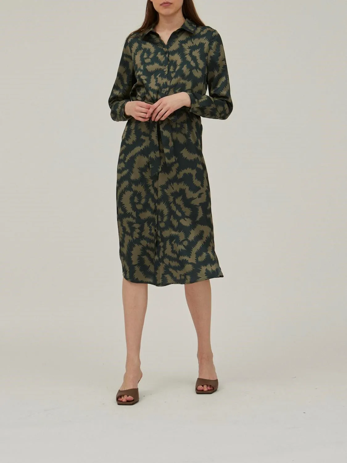 14095433 VIzoe Midi Shirt Dress