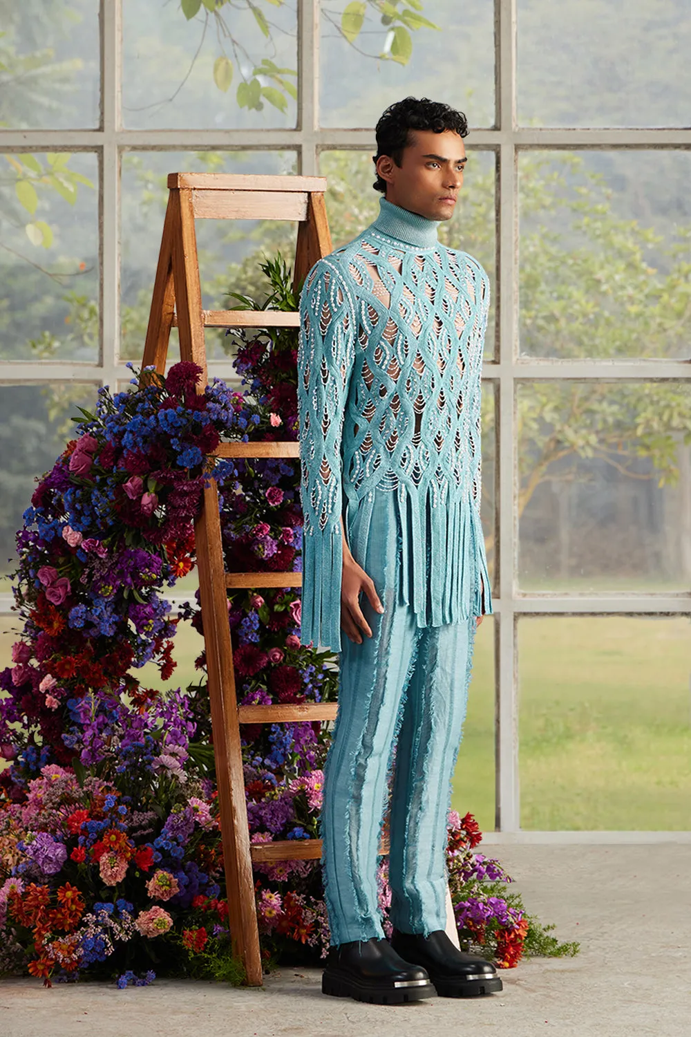 Azure Helix Beaded Knit Fringe Kurta with Shred Linen Pants
