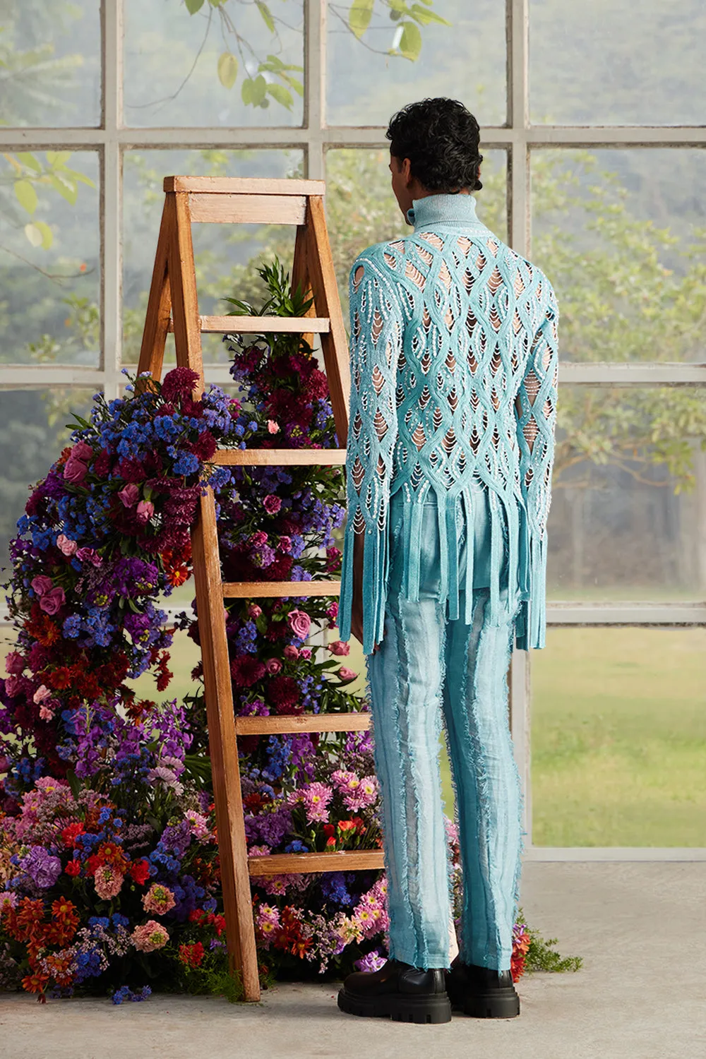 Azure Helix Beaded Knit Fringe Kurta with Shred Linen Pants
