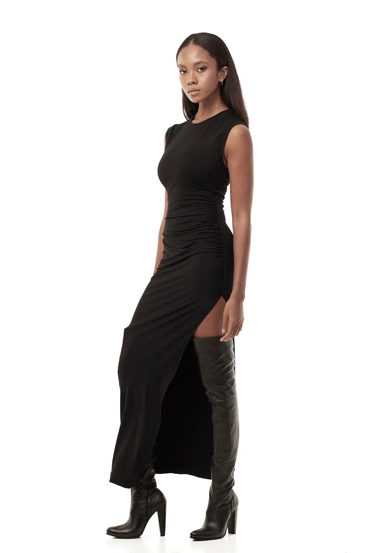 JERSEY T-SHIRT DRESS IN BLACK