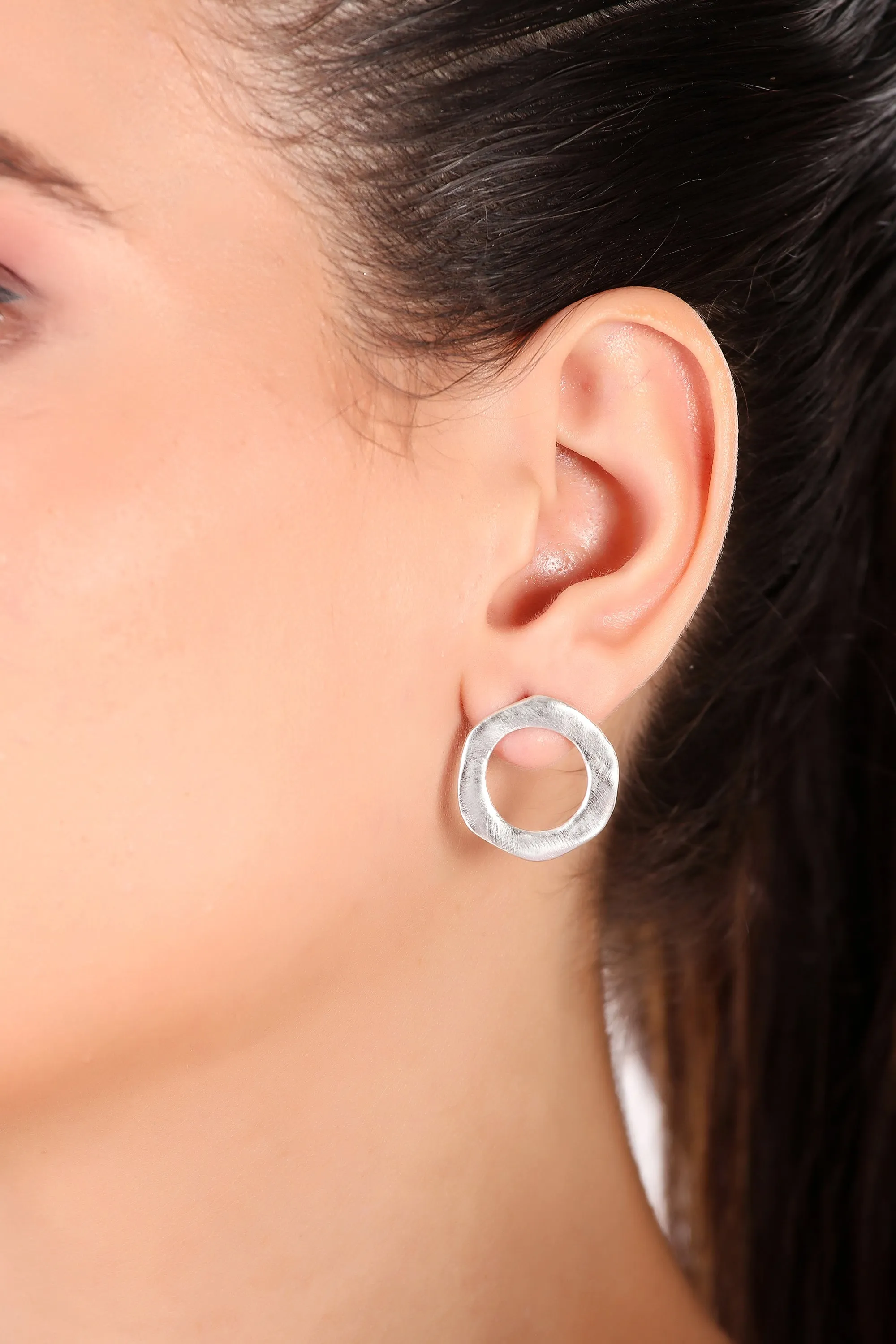 Kaavya earrings, silver - Wholesale