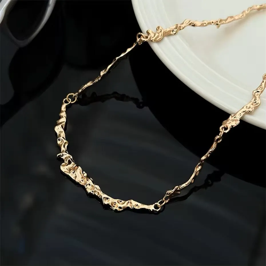 Luxury Elegant Irregular Bone Chain Necklace