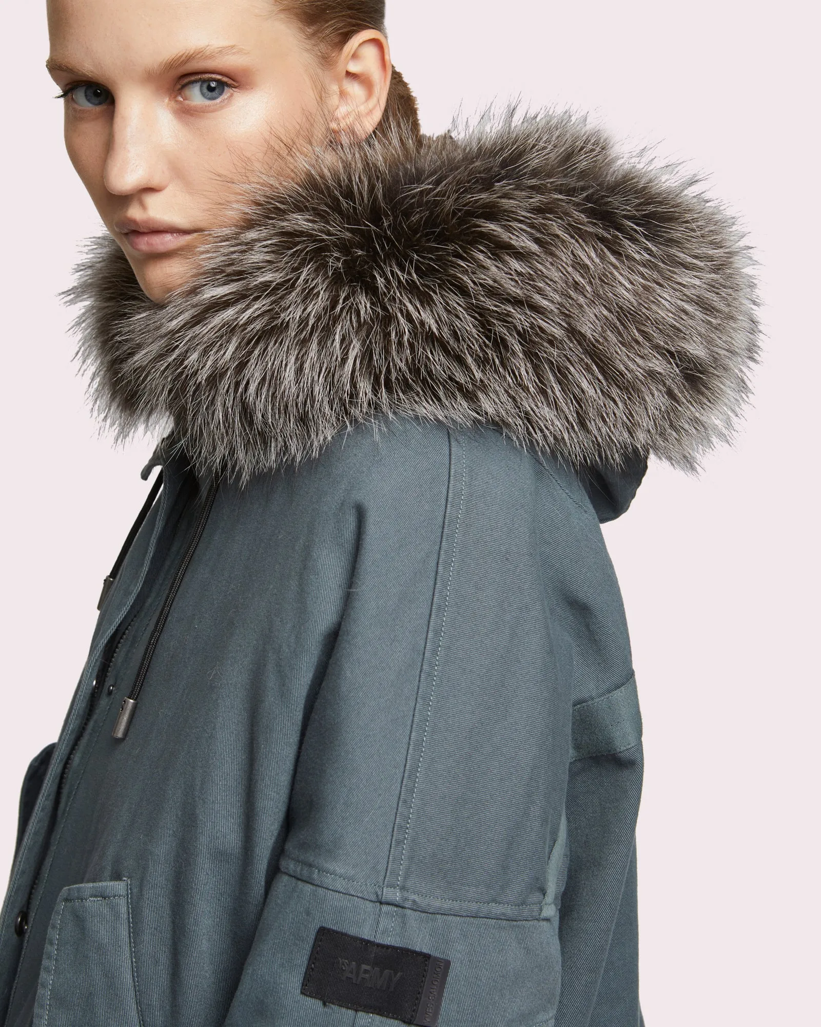 Parka courte en coton avec fourrure de renard et lapin